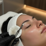 Dermaplaning en Barakaldo: El secreto de las famosas para una piel de porcelana